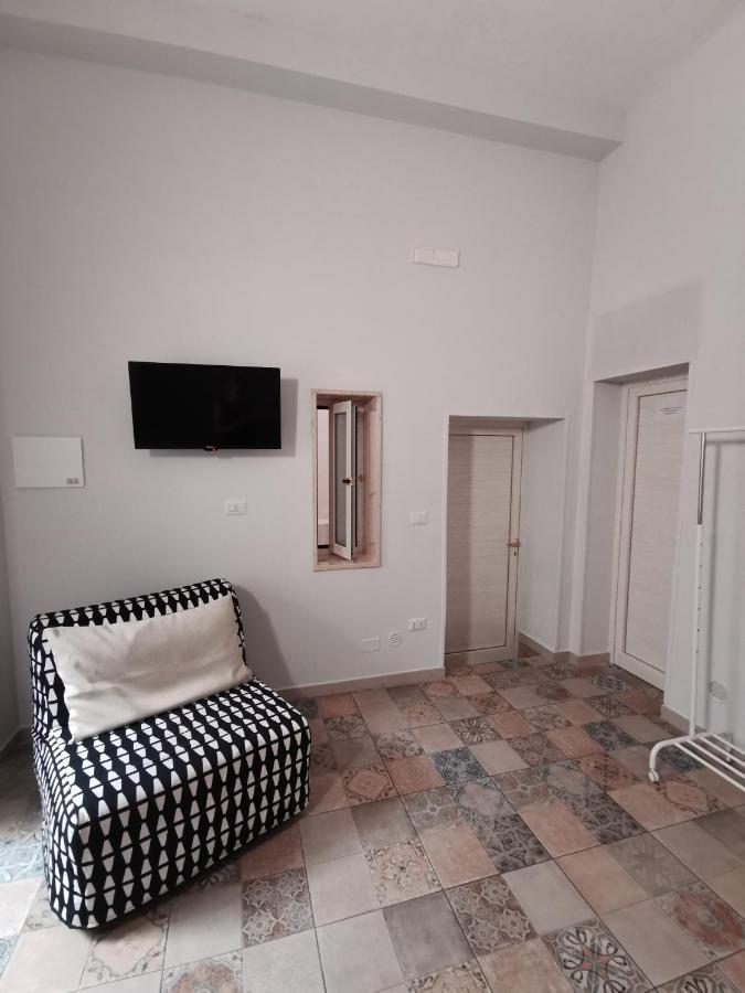 Whiteflower Apartments Bari Buitenkant foto