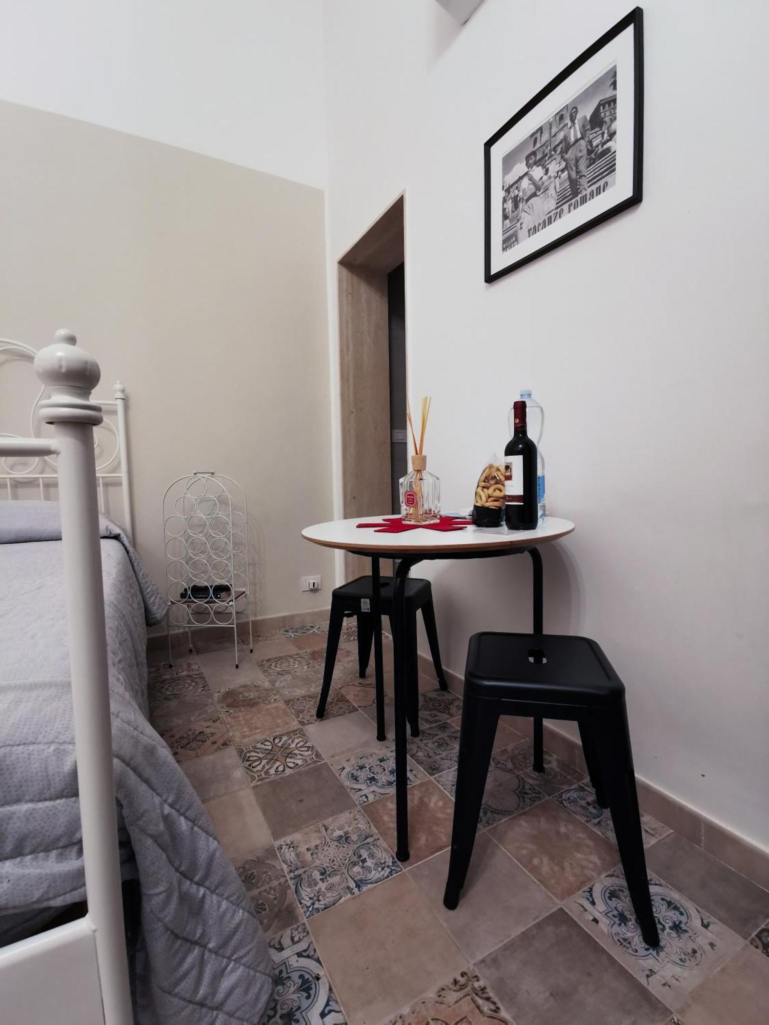 Whiteflower Apartments Bari Kamer foto
